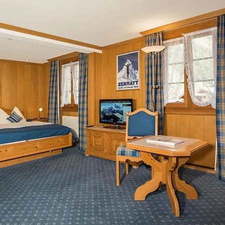 Dufour Alpin Superior - Adults Only