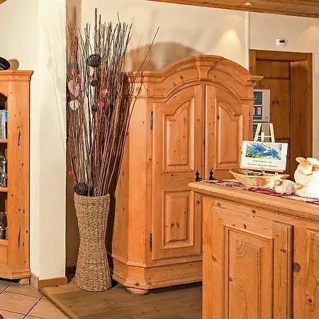 Dufour Alpin Superior - Adults Only Hotell