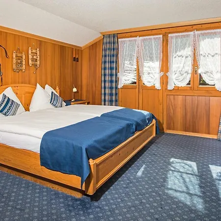 Dufour Alpin Superior