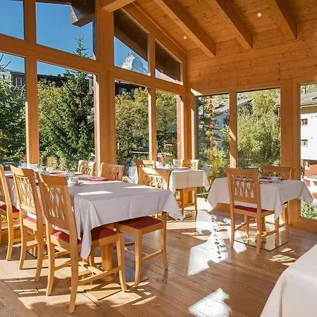 Hotel Dufour Alpin Superior 2*